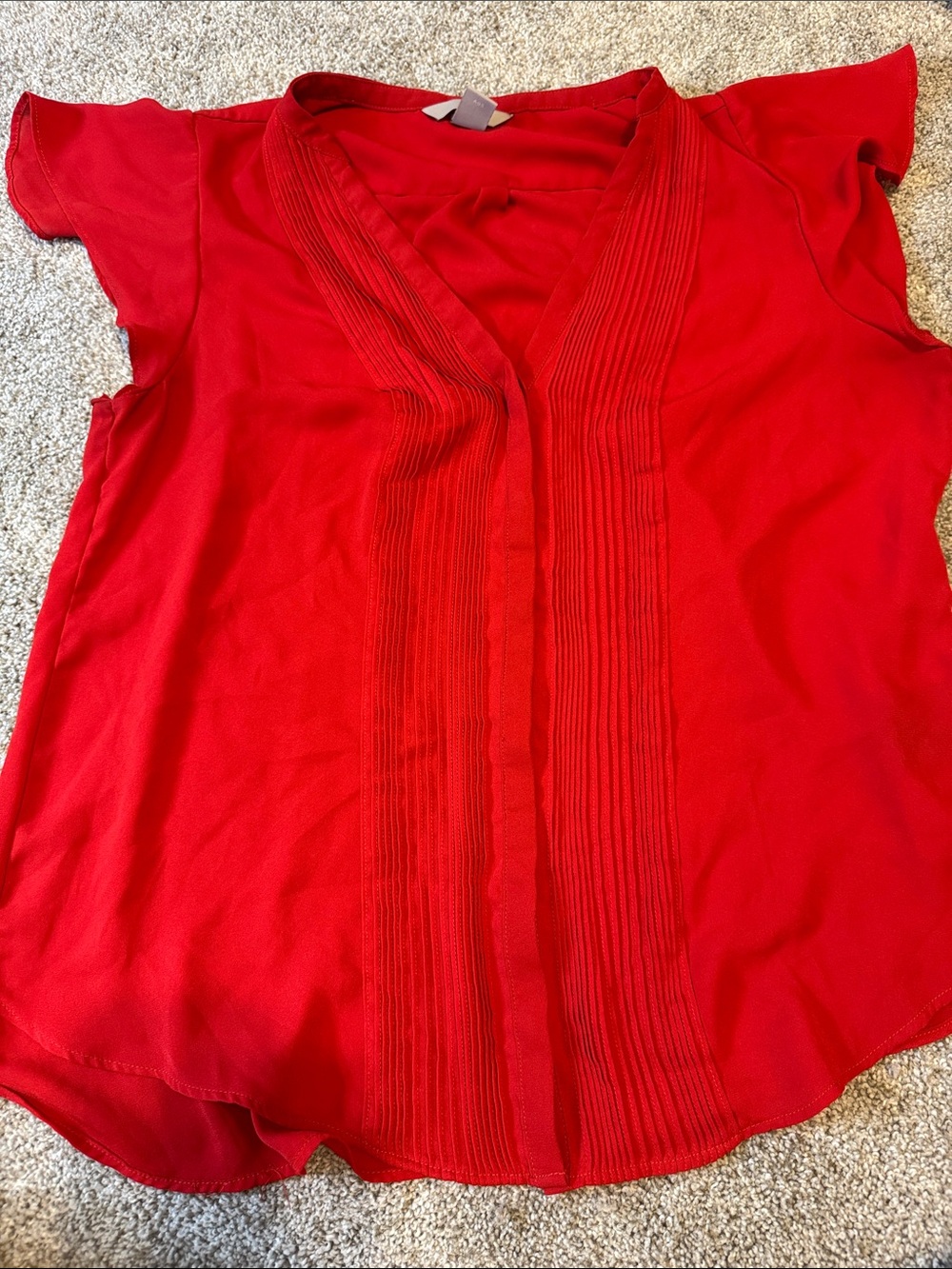 H&M Red V-Neck Pintuck Flutter Sleeve Blouse